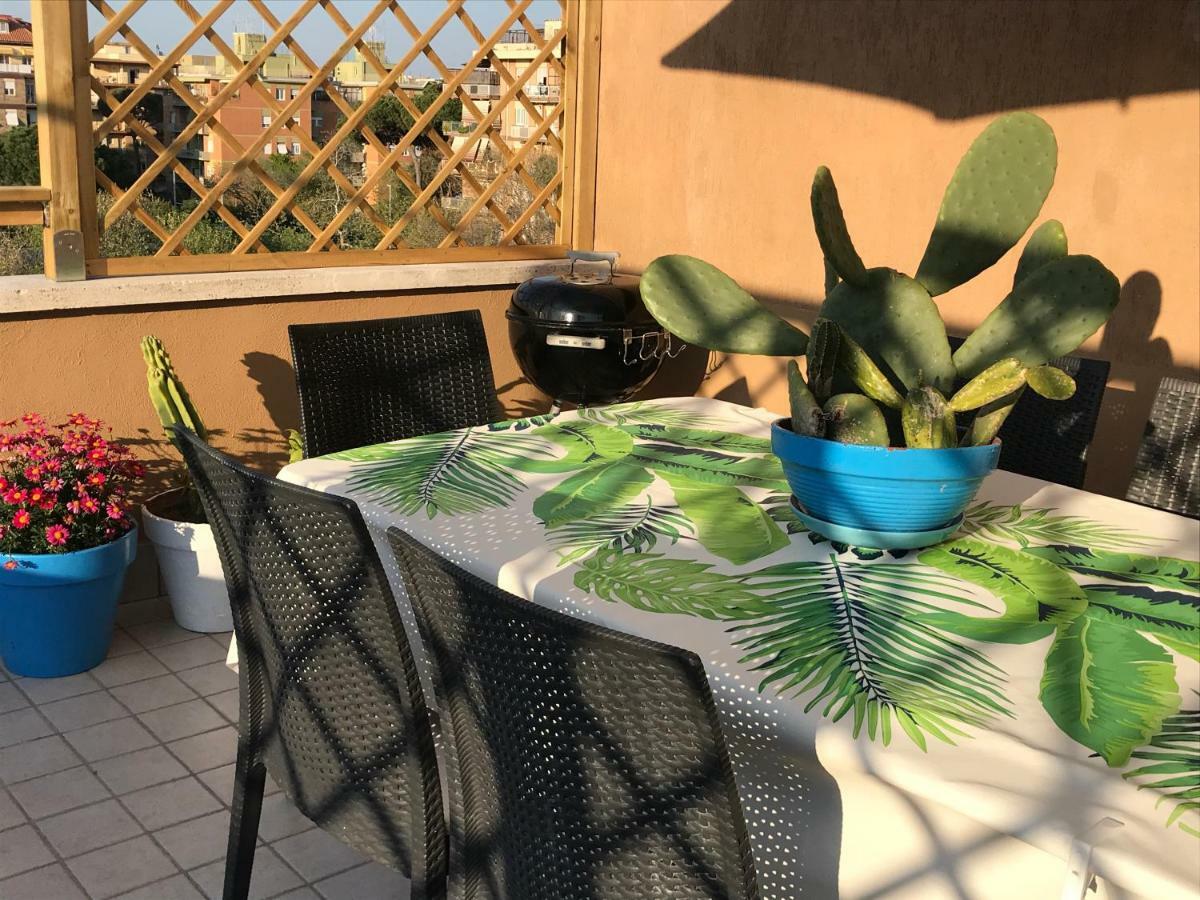 Rome On The Beach Apartment ลิโด ดิ ออสเตีย ภายนอก รูปภาพ